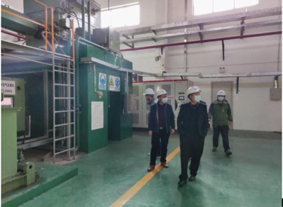 區(qū)領(lǐng)導(dǎo)帶隊(duì)開展節(jié)前安全生產(chǎn)大檢查 危險(xiǎn)化學(xué)品經(jīng)營安全重于泰山